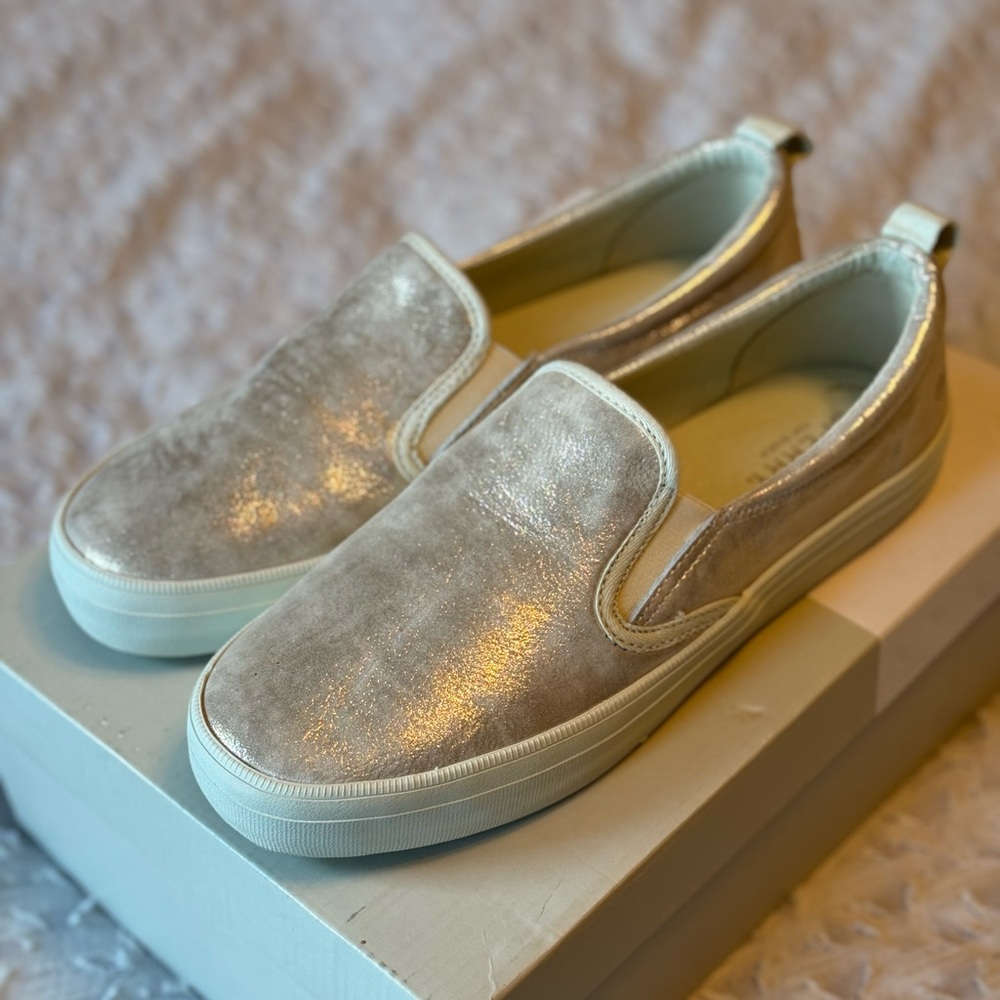 Women’s Crest Twin Gore Metallic Slip-On Sneaker